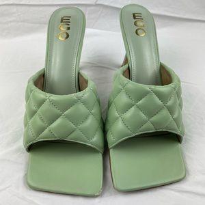 TURNTUP WOVEN SQUARE PEEP TOE MULE